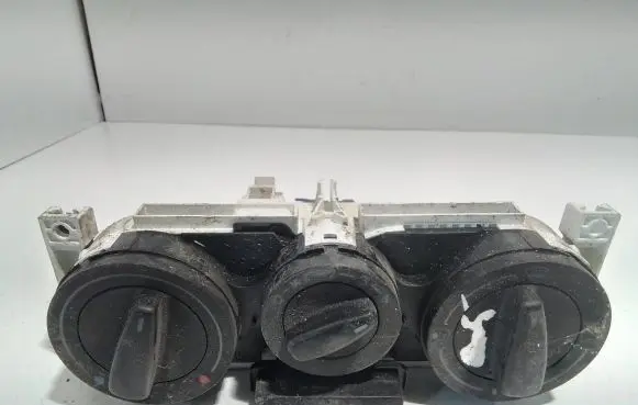 Volkswagen Golf IV Climate control unit 1J0819045F 901511200000 657836A07
