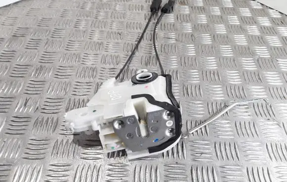 Honda Jazz Front door lock