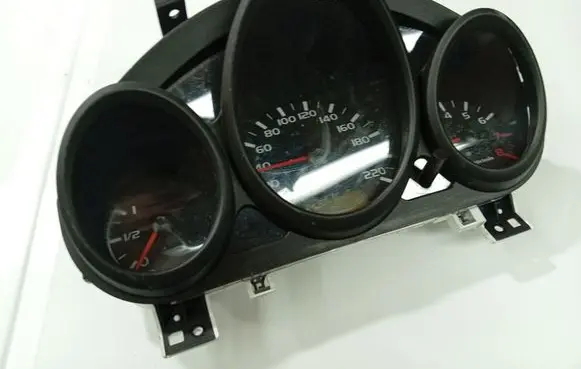Mitsubishi Colt Speedometer (instrument cluster) MR951770