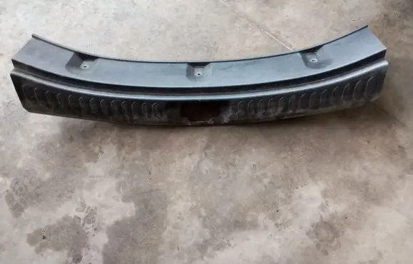 KIA Sportage Tailgate/boot lid lock trim 857703U000