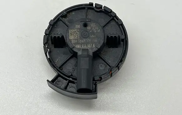 Audi A4 S4 B9 Airbag deployment crash/impact sensor 4M0955557A