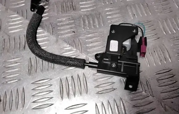 BMW 3 E90 E91 Curtain motor 9918004051