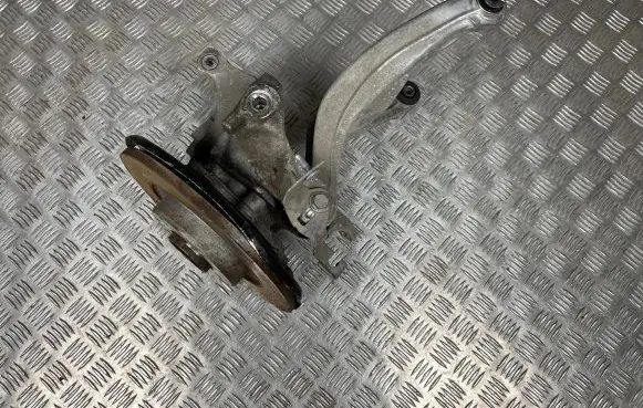 DS Automobiles 7 Crossback Rear wheel hub 9817537010