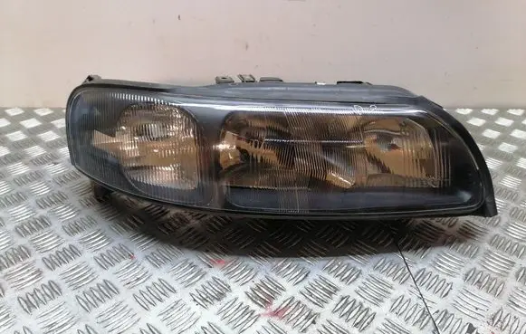 Volvo V70 Headlight/headlamp