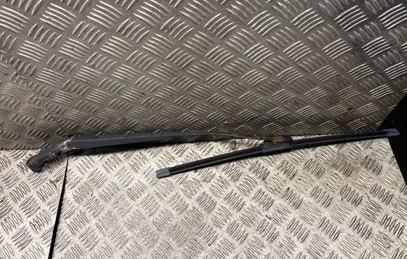 Hyundai Getz Front wiper blade arm