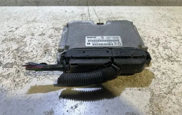 Opel Zafira A Engine control unit/module 24417169 28SA9999 0281010268