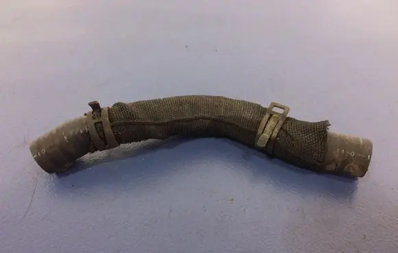 Audi A8 S8 D4 4H Engine coolant pipe/hose 4H0422887