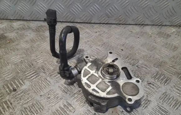 Audi A6 S6 C6 4F Vacuum pump 03L145100