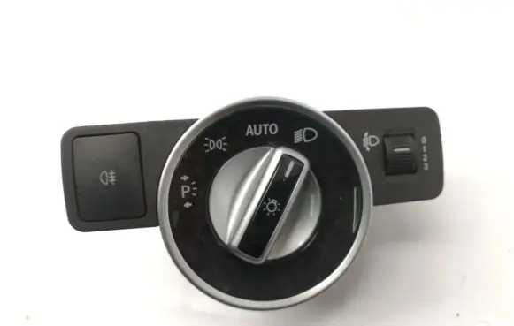 Mercedes-Benz C W204 Light switch A2049053103