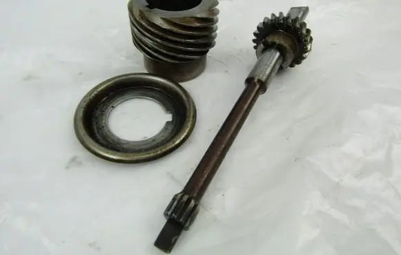 Ford Maverick other engine part 