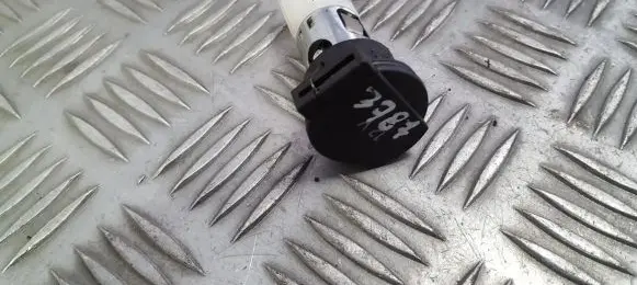 Volkswagen Golf V Cigarette lighter 