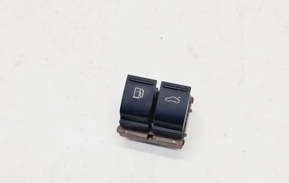 Volkswagen PASSAT B6 Tailgate opening switch 3C0959903B