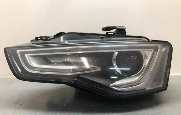 Audi A5 8T 8F Headlight/headlamp 8T0941005