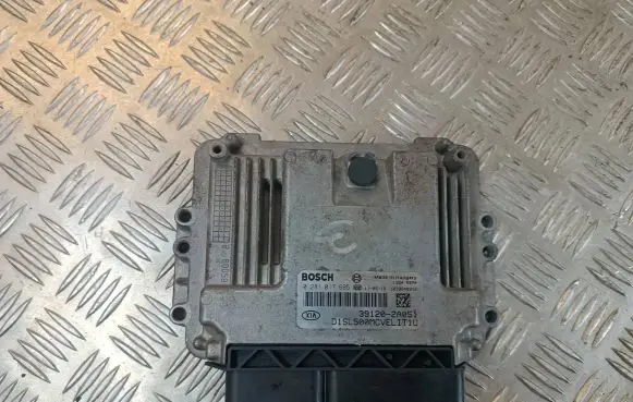 KIA Sportage Engine control unit/module 391202A051 1039S48312 0281017695