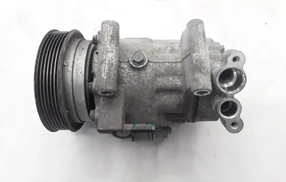 Renault Kangoo II Air conditioning (A/C) compressor (pump) 8200953359