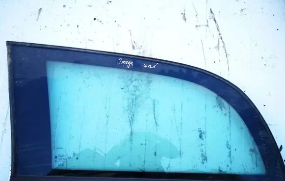 Opel Omega B1 Rear side window 