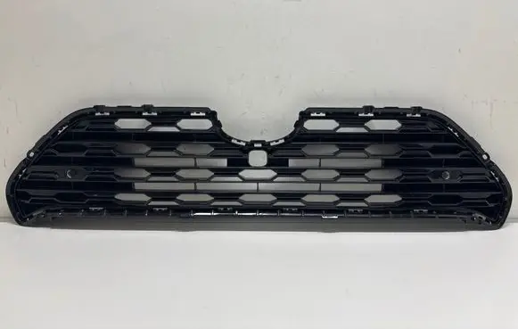 Toyota RAV 4 (XA50) Front bumper upper radiator grill 5311242190