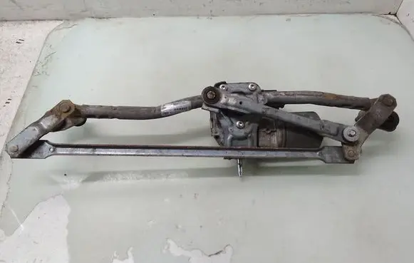 Audi A3 S3 8P Front wiper linkage and motor 8P1955023E