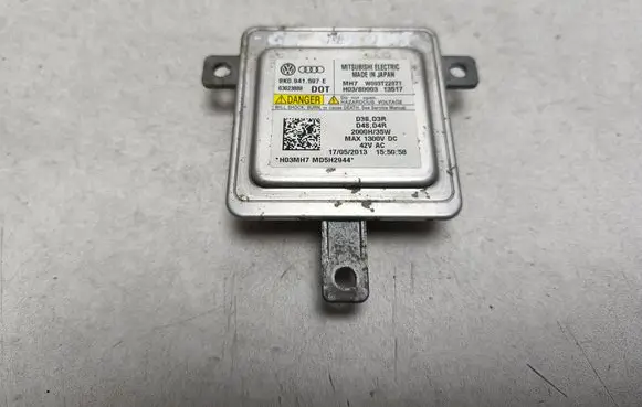 Volkswagen PASSAT CC Headlight ballast module Xenon 8K0941597E