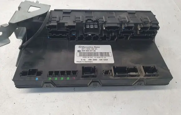 Mercedes-Benz E W211 SAM control unit 2115456901