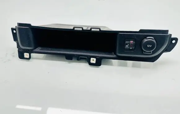 Citroen Jumpy Other dashboard part 9811831877 MP7390