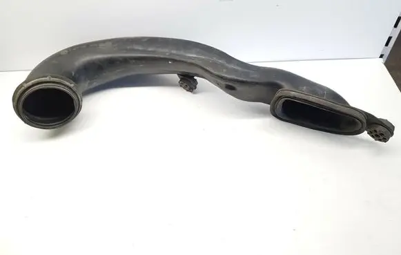BMW 5 E39 Air intake hose/pipe 2246765