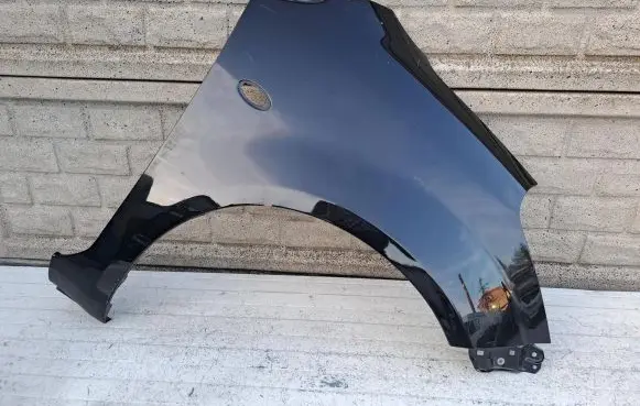 Opel Agila B Fender