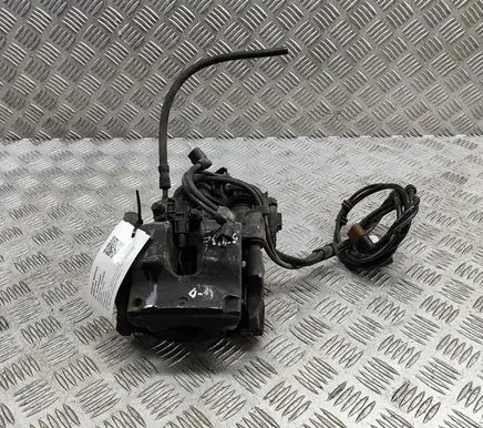 Mercedes-Benz C W205 Rear brake caliper A2054230481 A0009061303