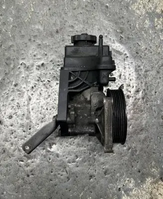 Mercedes-Benz C W204 Power steering pump 0064662601