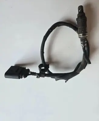 Volkswagen Golf IV Lambda probe sensor 06A906265P 0258005143 0258005144