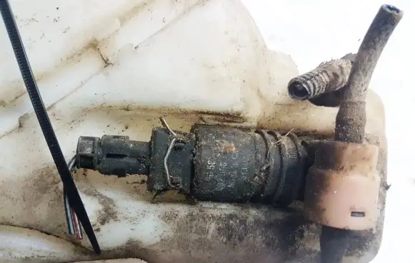 Opel Zafira A Windscreen/windshield washer pump