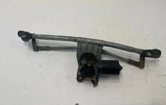 Opel Astra G Front wiper linkage and motor 0390241182