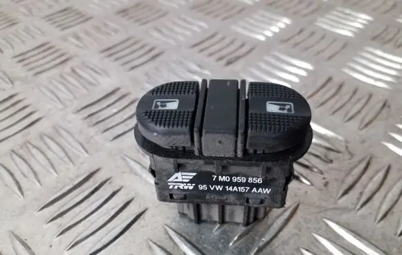 Volkswagen Sharan Wing mirror switch 7M0959856 95VW14A157AAW