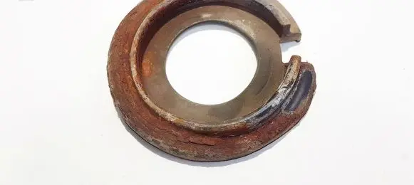 Peugeot 607 Front coil spring rubber mount 9633092380