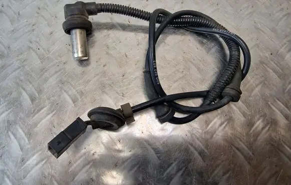 Audi A4 S4 B5 8D ABS brake wheel speed sensor 8D0927803
