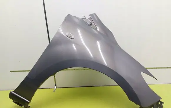 Mazda 5 Fender 32S