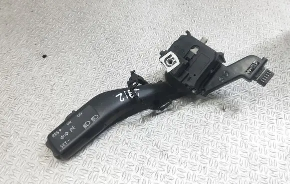 Volkswagen Golf V Indicator stalk 1K0953513A
