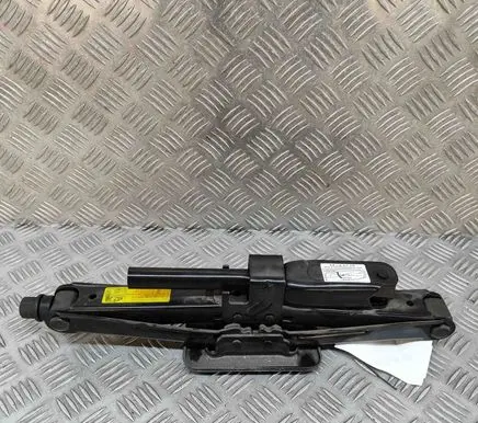 Hyundai H-1, Starex, Satellite Lift Jack 091104H500
