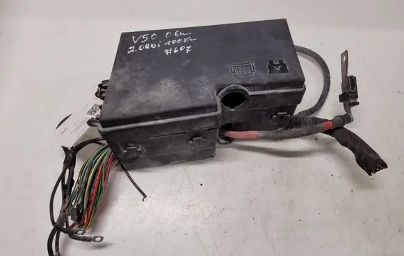 Volvo V50 Fuse module 8688040 518818000