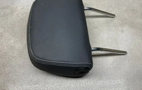 Opel Zafira B Front seat headrest 09147