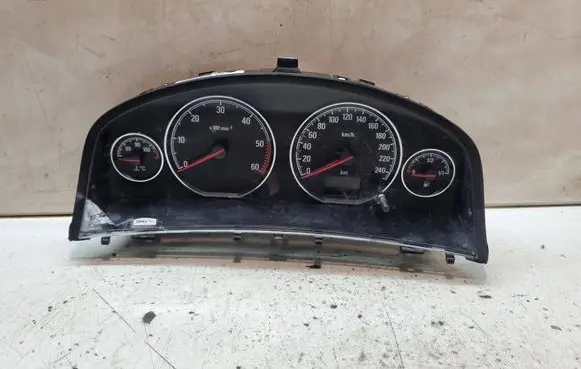 Speedometer (instrument cluster)