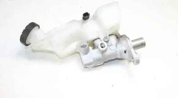 Renault Captur II Master brake cylinder