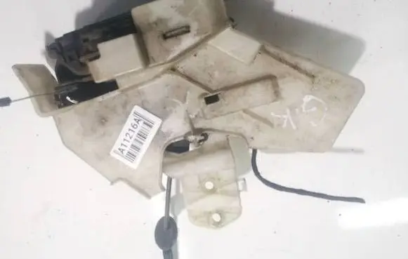 Volkswagen Polo IV 9N3 Rear door lock 