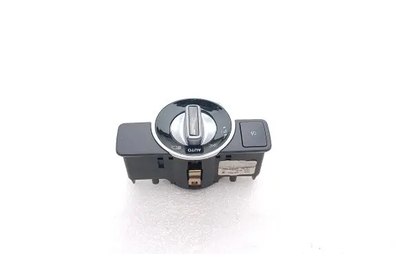 Mercedes-Benz E C207 W207 Light switch A2129050551