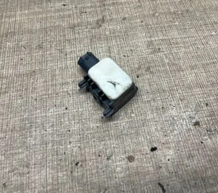 Mercedes-Benz B W245 Airbag deployment crash/impact sensor 0038202826 403624