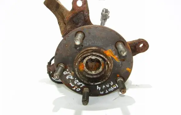 Toyota RAV 4 (XA20) Front wheel hub
