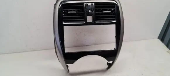 Nissan Micra Dash center air vent grill 682603HNOA