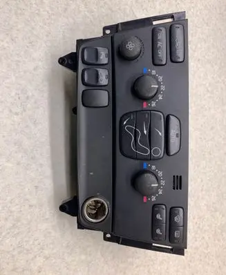 Volvo XC70 Climate control unit 30746022 06W26E04 M426BC00027