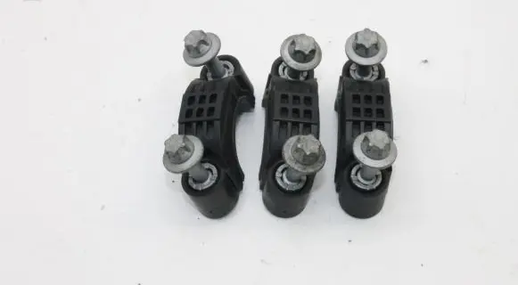 BMW 5 F10 F11 Fuel Injector clamp holder 7801696