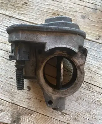 Audi A8 S8 D3 4E Throttle valve 057128063